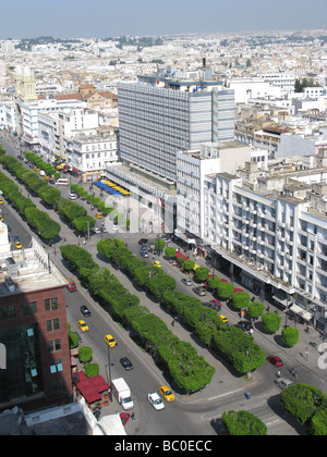 TUNIS, TUNISIE. Vue sur l'Avenue Bourguiba dans le centre-ville. L'année 2009. Banque D'Images