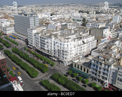 TUNIS, TUNISIE. Une vue sur l'Avenue Bourguiba dans le centre-ville. L'année 2009. Banque D'Images