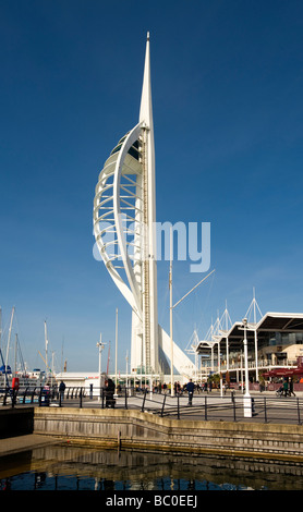 La tour Emirates Spinnaker, de 170 mètres de haut, point central du réaménagement du port de Portsmouth, Angleterre, Royaume-Uni. Banque D'Images