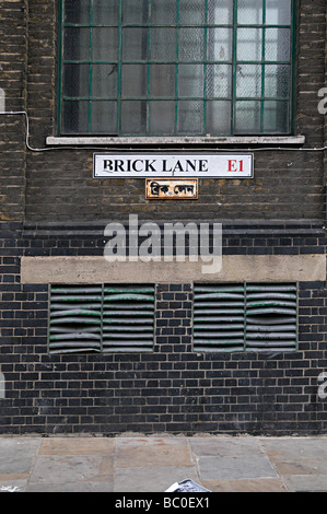 Brick Lane road sign, la célèbre rue des restaurants curry à Londres Banque D'Images