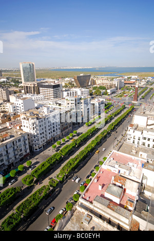 TUNIS, TUNISIE. Une vue sur l'Avenue Bourguiba dans le centre-ville. L'année 2009. Banque D'Images