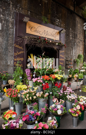 Un fleuriste à Borough Market, London, SE1 Banque D'Images