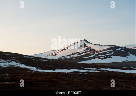 Montagnes couvertes de neige en Alaska Banque D'Images