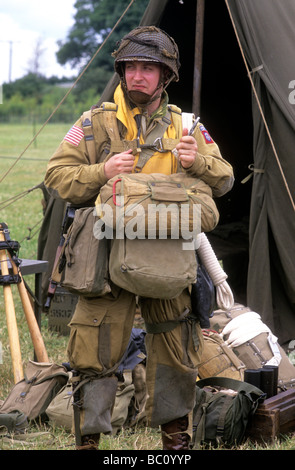 2e guerre mondiale 2 reconstitution US Airborne Division soldat américain Yank Yankee 1940 Personnel militaire uniforme 1940 Banque D'Images