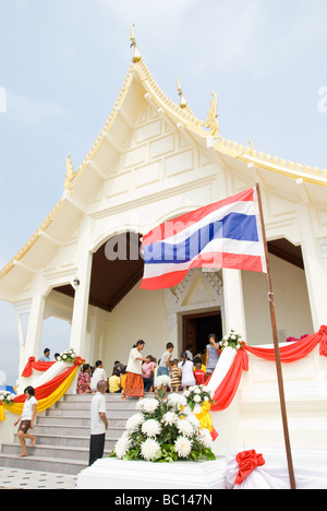 Inauguration d'un nouveau temple bouddhiste en Thaïlande dans la province de Nong Khai, dans le nord-est de la Thaïlande Banque D'Images