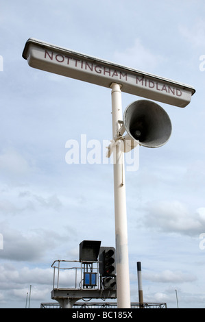 Gare de Nottingham midland signer lamp post Banque D'Images