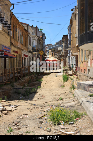 Les travaux routiers dans la rue commerçante Gabroveni à Bucarest Roumanie Banque D'Images