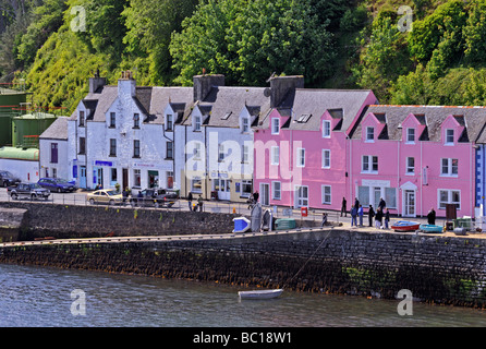 Quay Street, Portree, Isle of Skye, Hébrides intérieures, Ecosse, Royaume-Uni, Europe. Banque D'Images