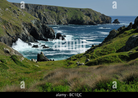 Ogo Dour Cove et Vellan Chef Predannack Cornwall Lézard Banque D'Images