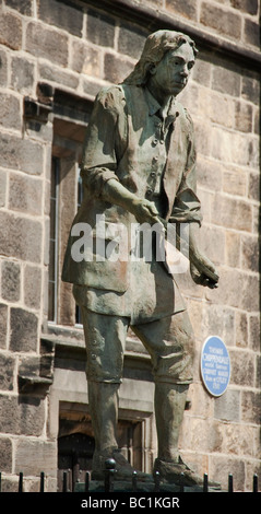 Statue de Thomas Chippendale, ébéniste et designer de meubles dans sa maison natale Otley, Yorkshire, UK Banque D'Images