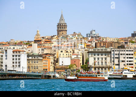 Vue sur le Bosphore, à la Tour de Galata et de Beyoglu Istanbul Banque D'Images