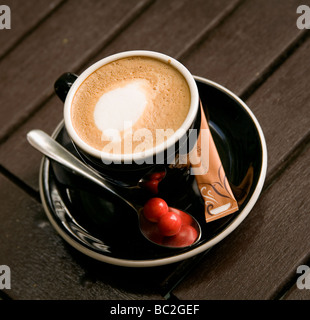 Une tasse de café, blanc une boisson populaire en Nouvelle Zélande Banque D'Images