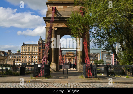 dh Portland Street Bridge RIVER CLYDE GLASGOW South Portland Street Pont suspendu au-dessus de la passerelle de la rivière Clyde en écosse Banque D'Images