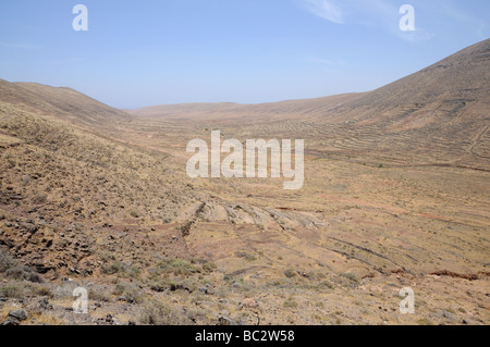 Paysage volcanique sur l'île canarienne de Fuerteventura, Espagne Banque D'Images