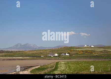 Avis de Gaelic College, près de Bowmore, Islay, vers le Paps of Jura Banque D'Images