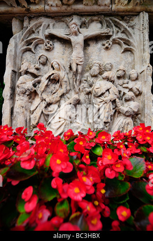 Bas-relief montrant Jésus Christ sur sa croix, dans la Villa Ephrussi, dans le sud de la France Banque D'Images