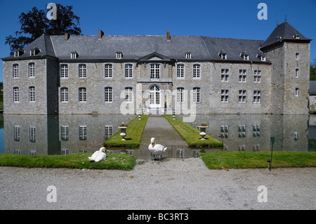 Le château au centre de l'Jardins d'Annevoie les jardins d'eau près de Namur et Dinant, dans la région Wallonne, Belgique. Banque D'Images