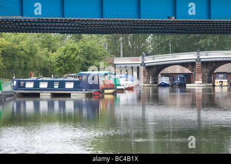 Bridgewater péniches runcorn bridge england uk go Banque D'Images