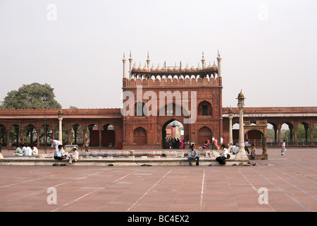 La cour de la mosquée Jama Masjid à New Delhi la plus grande mosquée de l'Inde Banque D'Images