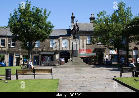 Glossop est une petite ville de marché dans le quartier de High Peak dans le Derbyshire, Angleterre. Banque D'Images