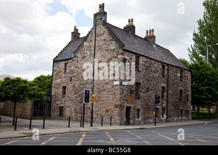 Construit en 1471, Provand's Lordship, maintenant un musée, est la seule maison médiévale de survivre, ce qui est 'la plus ancienne maison de Glasgow'. Banque D'Images