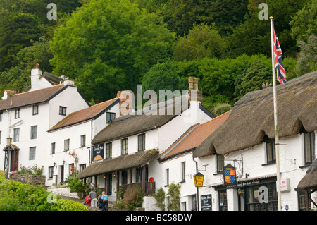 Le Rising Sun Hotel et Blanc parois Cottages Lynmouth Devon, Angleterre du Nord Banque D'Images