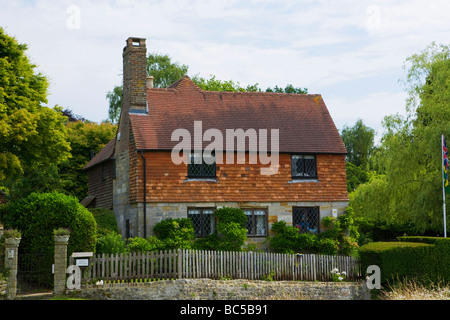 Chalet traditionnel dans le village de Slaugham, West Sussex Royaume-Uni Banque D'Images