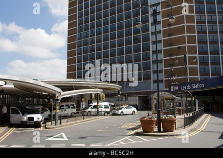 La gare de Leeds City Centre West Yorkshire Angleterre uk go Banque D'Images