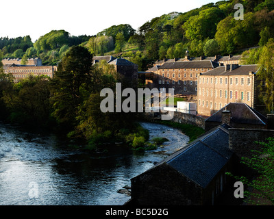 New Lanark World Heritage site sur la rivière Clyde. Une filature de coton du xviiie siècle aujourd'hui restaurée que l'hôtel et centre d'accueil Banque D'Images