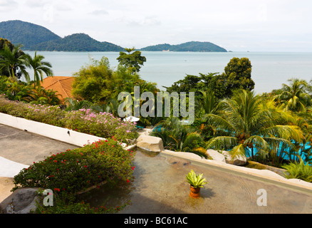 Vue sur le détroit de Malacca et de l'île de Pangkor, Damai Laut Lumut, Malaisie Banque D'Images