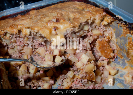 Détail d'une tourtiere du Lac-Saint-Jean, un repas canadien-français de la région de Saguenay et Lac St-Jean au Québec Banque D'Images