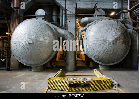 Hall de production de ce power plant Wybrzeze de Gdansk. Banque D'Images