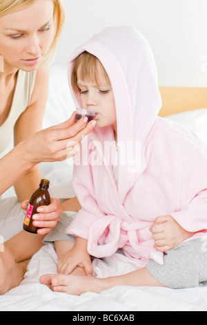 Mother de sirop pour bébé Banque D'Images