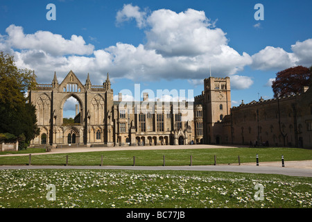 L'Ouest avant de Newstead Abbey dans le Nottinghamshire Banque D'Images