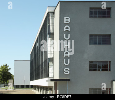École Bauhaus à Dessau, Allemagne, construit par Walter Gropius, Modernisme, site du patrimoine mondial Banque D'Images