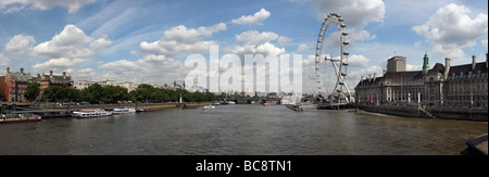 La Tamise et le London Eye (grande roue, Londres, Angleterre Banque D'Images