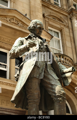 James Watt Staute Leeds City Square inventeur et ingénieur acreditted avec l'amélioration de la machine à vapeur Banque D'Images