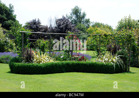 Jardin Anglais aménagé en parc Swan Mews, Somerset, UK Banque D'Images