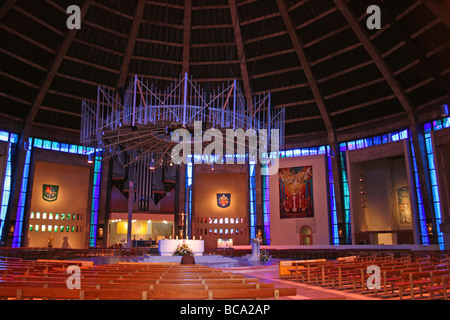 À l'intérieur de Liverpool Metropolitan Cathedral of Christ the King, Merseyside, Royaume-Uni Banque D'Images