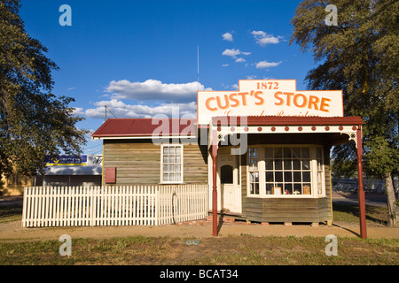 Cust, reconstruction historique dans la rue principale de la petite ville rurale de rupanyup, Victoria, Australie. Banque D'Images