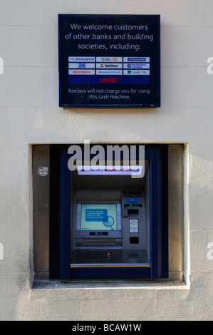 Barclays Bank un trou dans le mur, distributeur automatique de billets en Angleterre Cambridge UK Banque D'Images