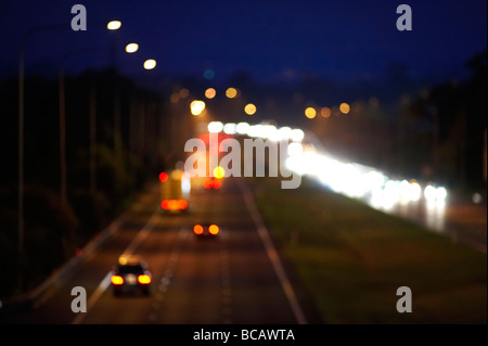 Nuit freeway traffic Banque D'Images