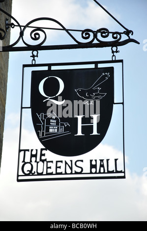 Le Queen's Hall, High Street, Cuckfield, West Sussex, Angleterre, Royaume-Uni Banque D'Images