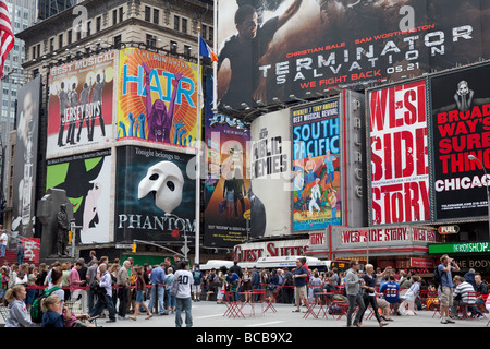 Time Square NYC le dimanche Banque D'Images