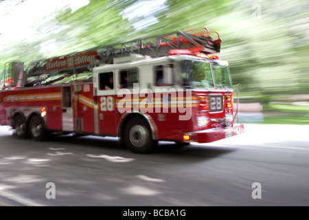 Fire Engine dans NYC Banque D'Images