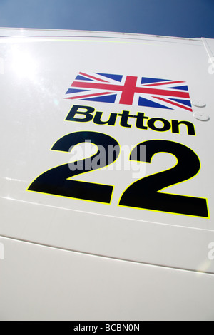 Close up du transfert sur la Brawn Motorsport trailer de No 22, Jenson Button, au Goodwood Festival of Speed, juillet 2009. Banque D'Images