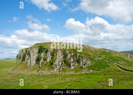 Peel Crags, Steel Rigg, mur d'Hadrien, Northumberland, England UK Banque D'Images