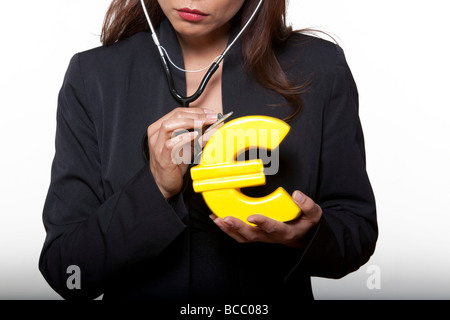 Femme finances care survey euro placement d'argent Banque D'Images