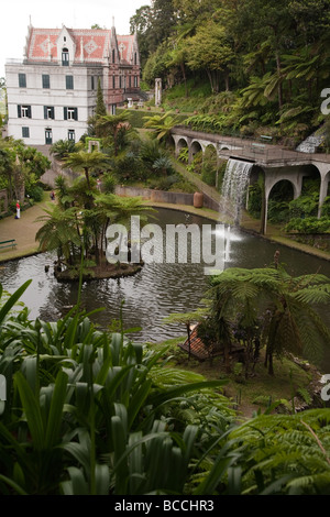 Anciennement un hôtel, le Monte Palace et son jardin ont été achetés par Jose Berardo et restauré et ouvert au public en 1989. Banque D'Images