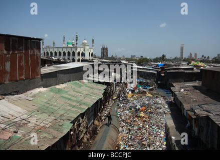 Le célèbre bidonville de Dharavi Banque D'Images